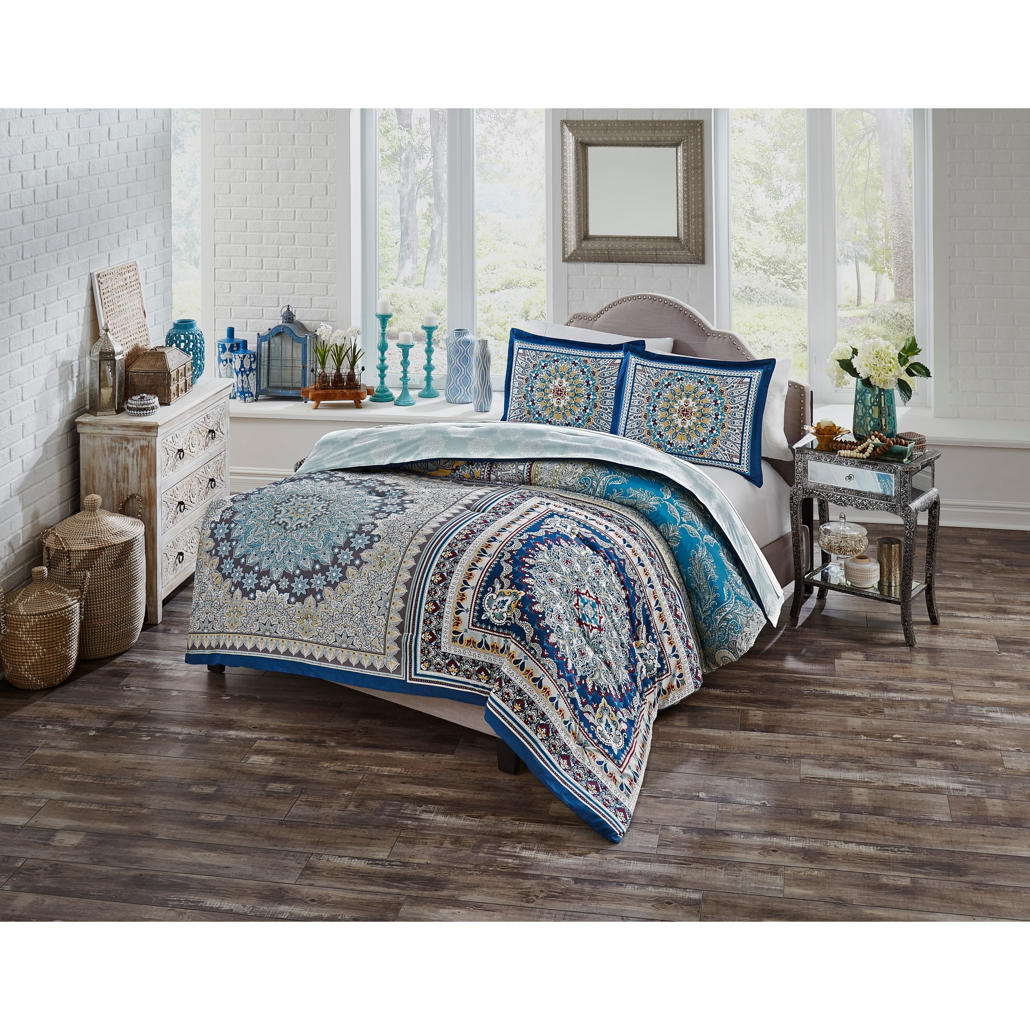Ellery Homestyles Boho Boutique Surya 3 Piece Reversible Comforter Set