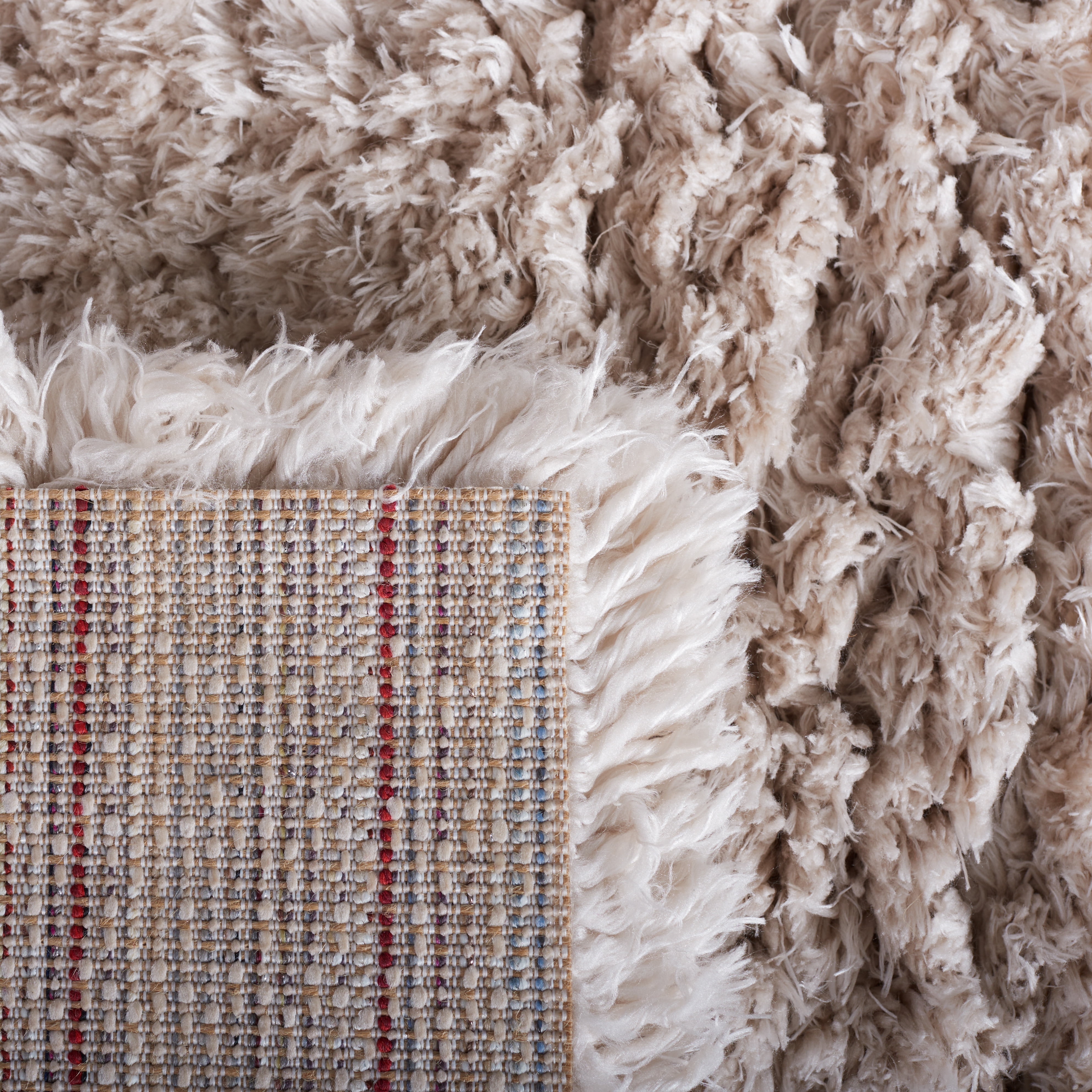 Safavieh Flokati Augustin Solid Shag Area Rug, Beige, 2'7" x 5'