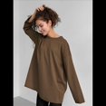 thumbnail image 4 of Camisetas de Larga con Cuello Redondo Extragrande para Mujer, Blusas Básicas de Otoño, Ropa Informal de Entrenamiento Y2K. Color Café S, 4 of 8