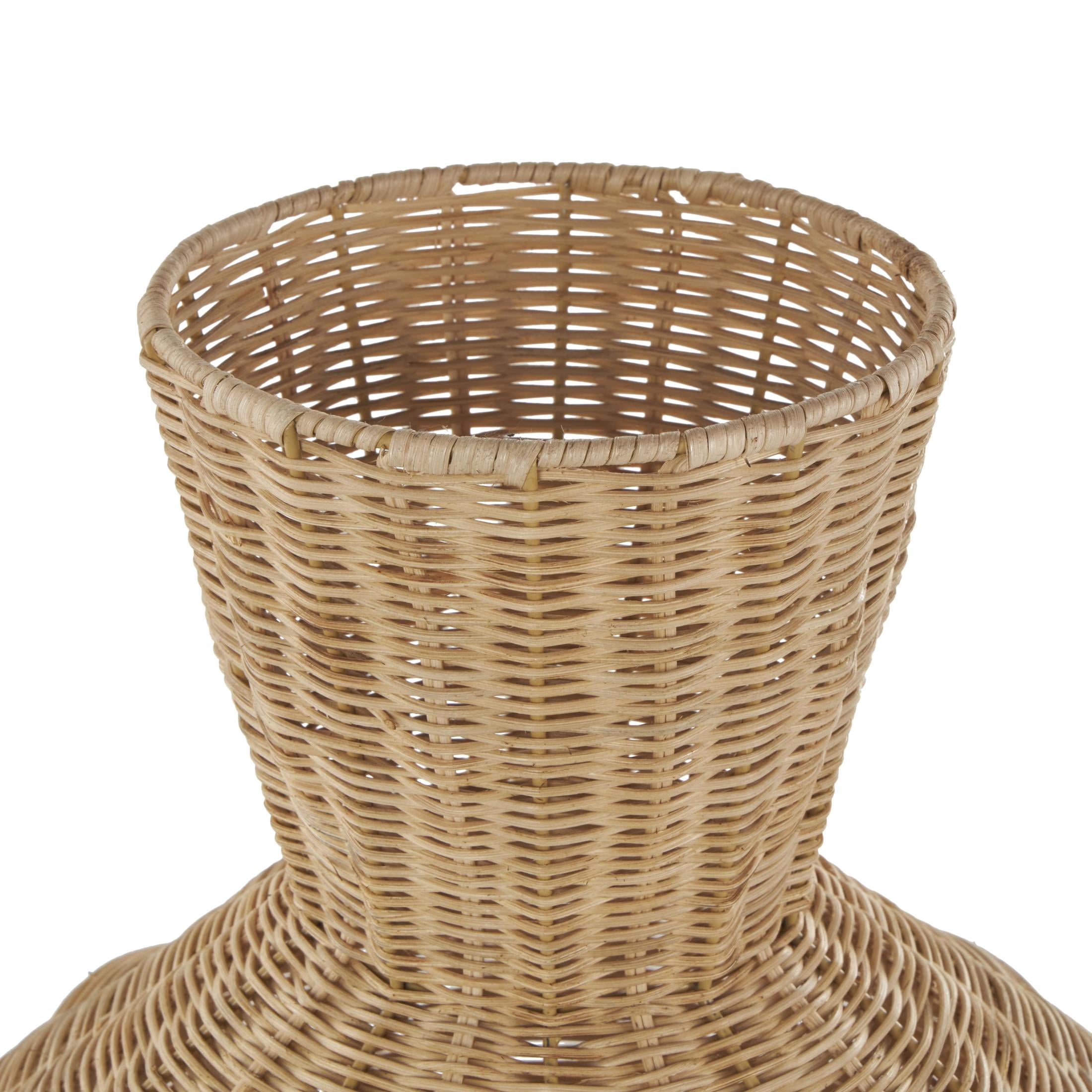 DecMode 18" Handmade Woven Tapered Fluted Brown Rattan Vase
