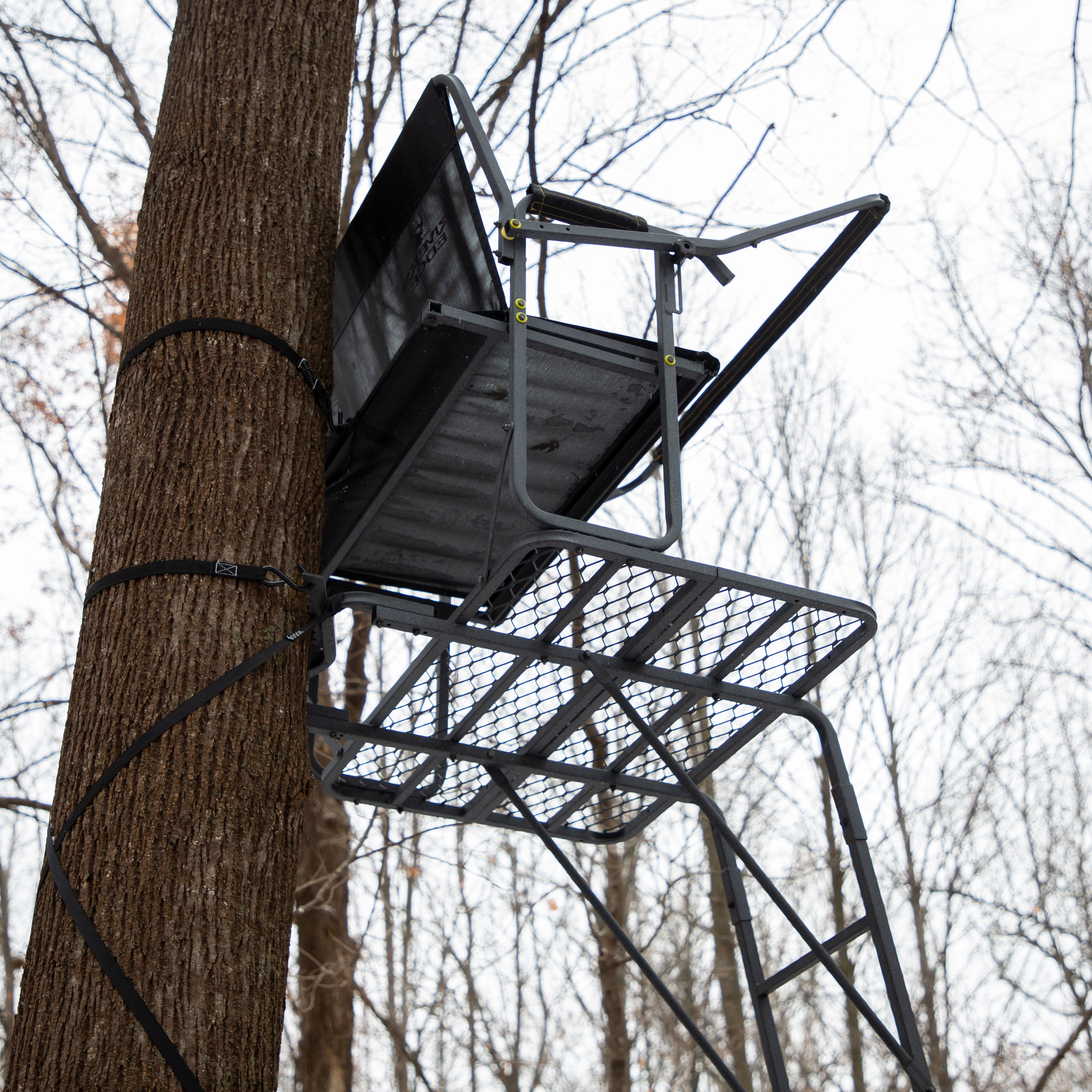 Rivers Edge Twoplex 2-Man Ladder Treestand, RE665, Deer