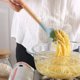 thumbnail image 4 of Utensilios de cocina de silicona antiadherentes con mango de madera Juego de utensilios de cocina para utensilios de cocina antiadherentes, 4 of 5