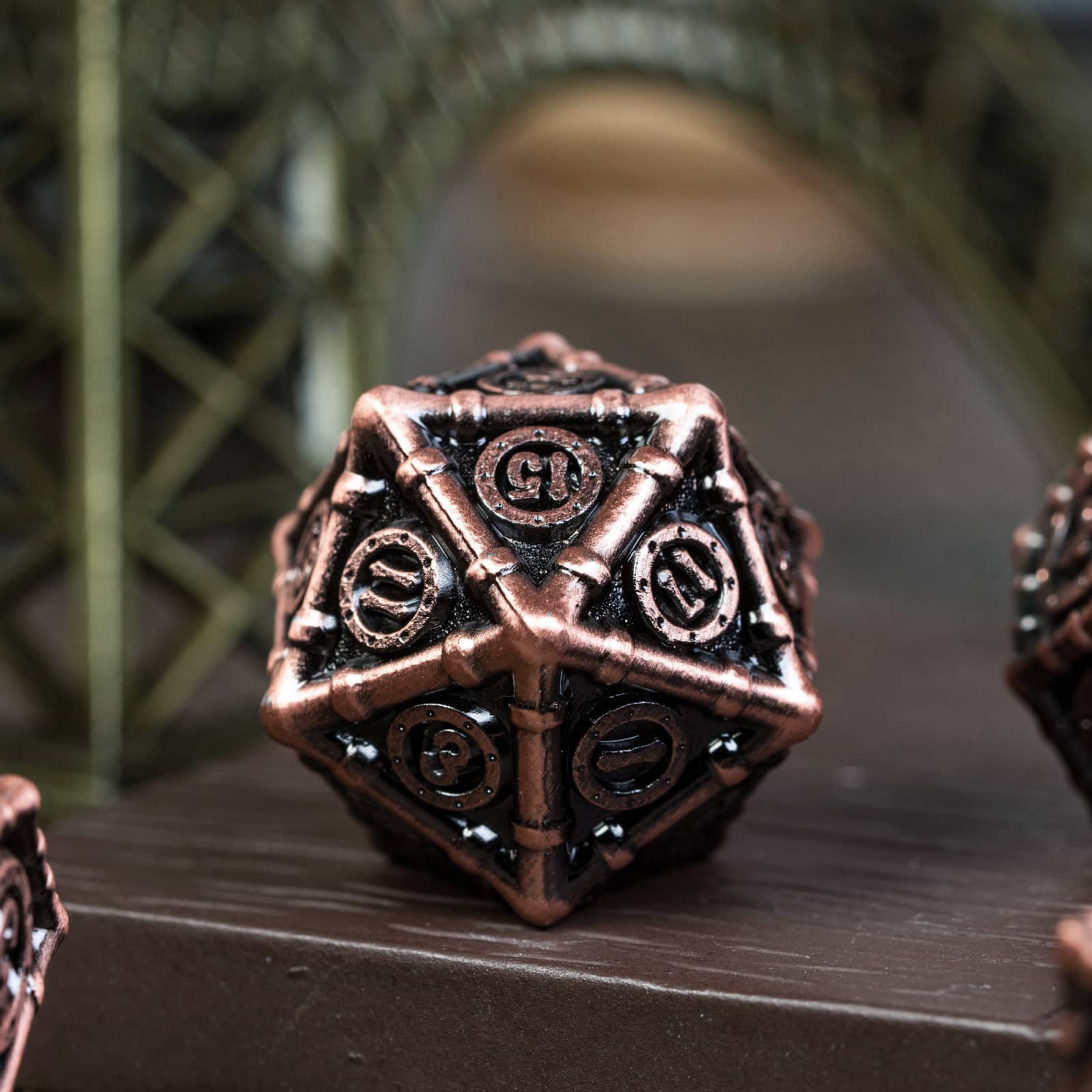 Cusdie 7 Pcs DND Metal Dice, Steampunk Style Polyhedral Dice Set, Metal Dice Set for Role Playing Game D&D Dice MTG Pathfinder