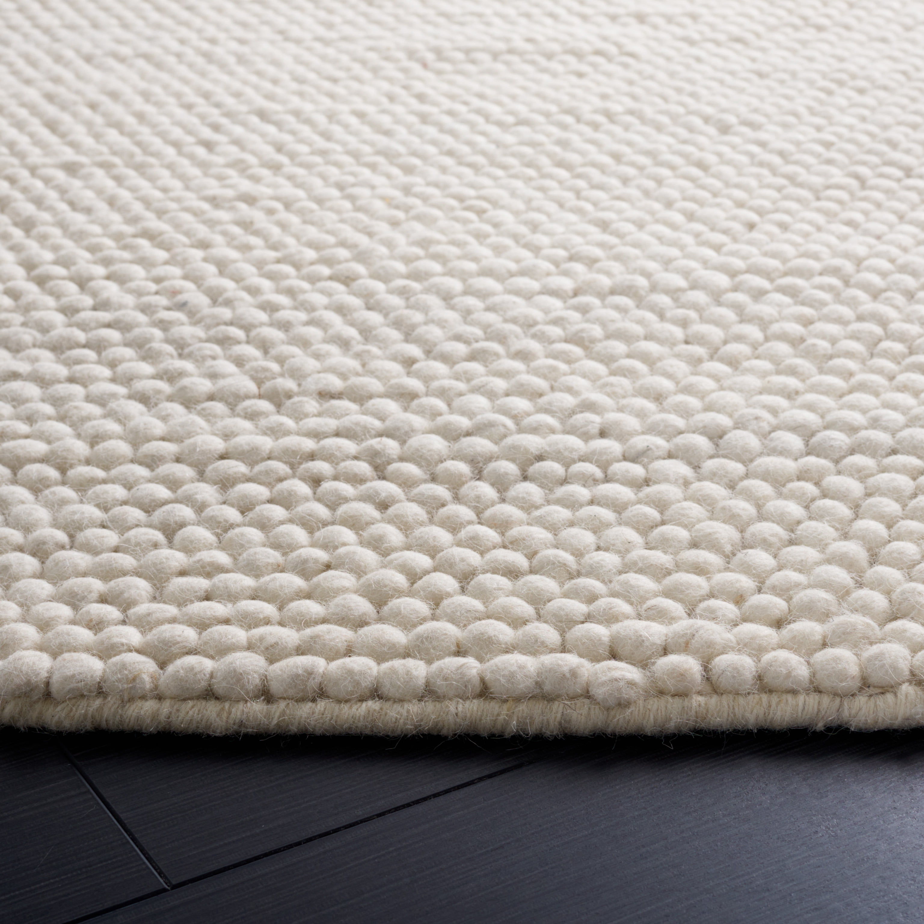 SAFAVIEH Natura Feride Geometric Area Rug, Ivory, 11' x 11' Round - Large - Scandinavian Design, Ivory, Handmade Wool Blend, Ideal for Living Room, Bedroom, Dining Space
