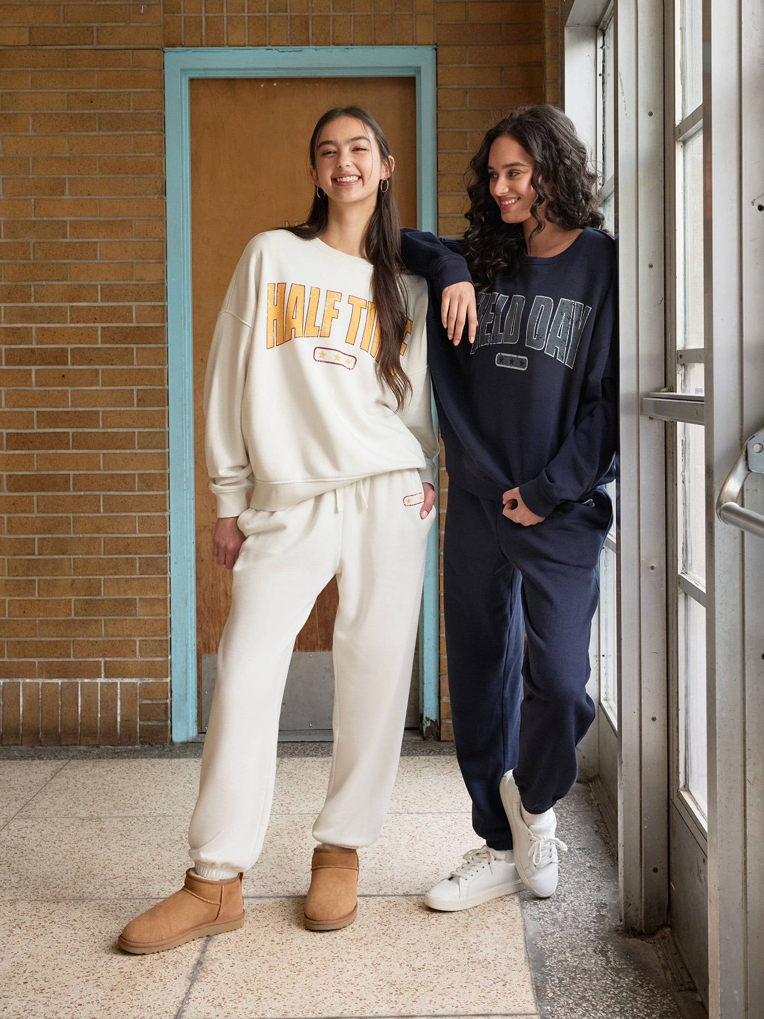 Mills by Millie Bobby Brown Women's Graphic Jogger Sweatpants, Sizes XXS-XXXL