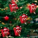 thumbnail image 3 of Colgante de árbol de Navidad de acrílico 2D con letras | Juego de 26 adornos con iniciales del alfabeto para decoración navideña, 3 of 6