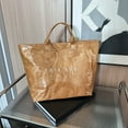thumbnail image 1 of Uuiauoio Sac Bandoulière, Sac Messager Imperméable, Structure Résistante aux Déchirures, Grande Capacité, Sac Fourre-Tout pour Voyage, Usage Extérieur, 1 of 9