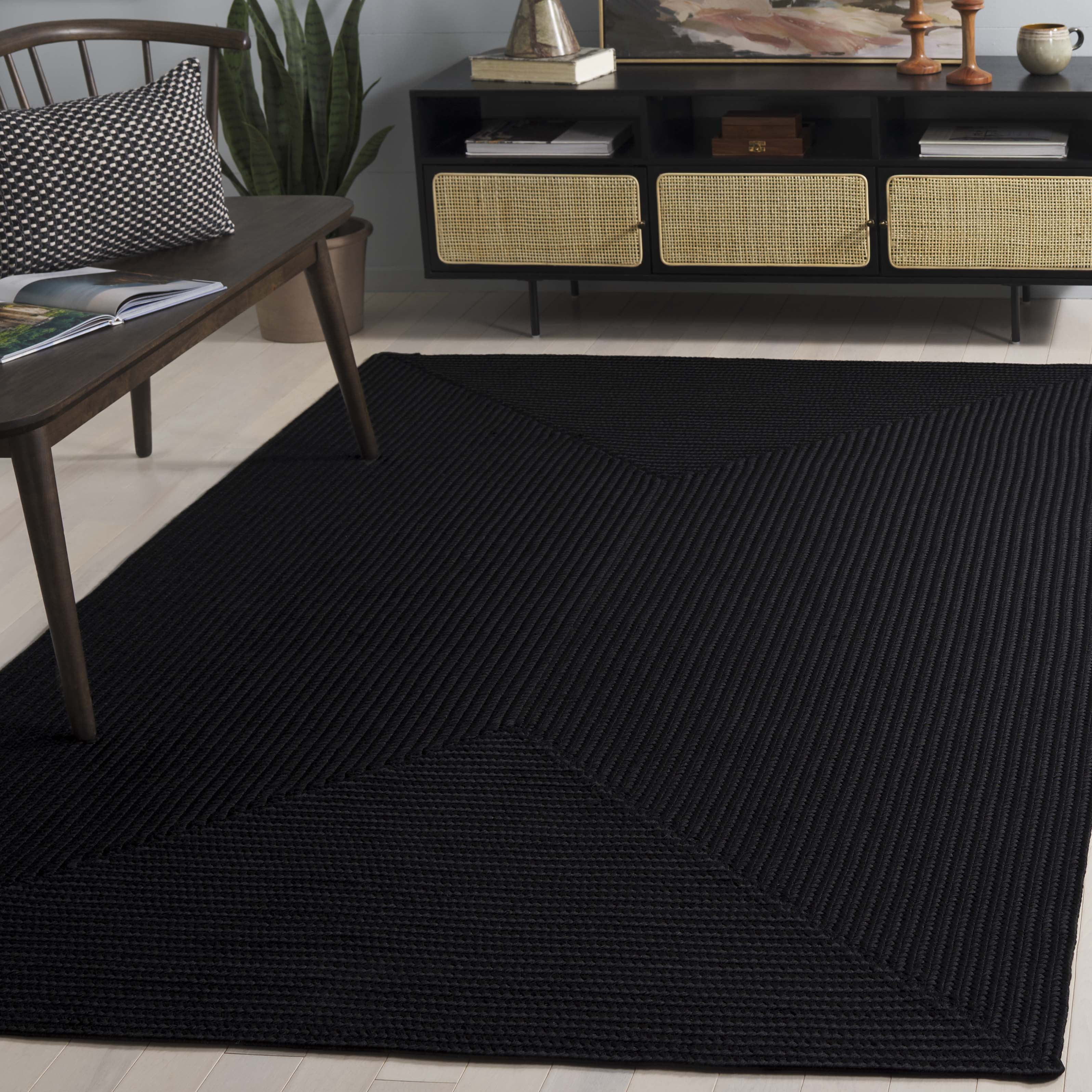 SAFAVIEH Braided Rishika Solid Machine Washable Reversible Area Rug, Black, 2' x 3'