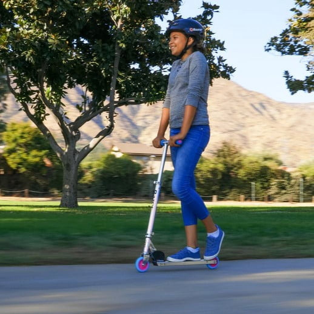 Razor A Kick Scooter  Special Edition Holographic, Aluminum, Foldable, for Child Ages 5+  (图2)