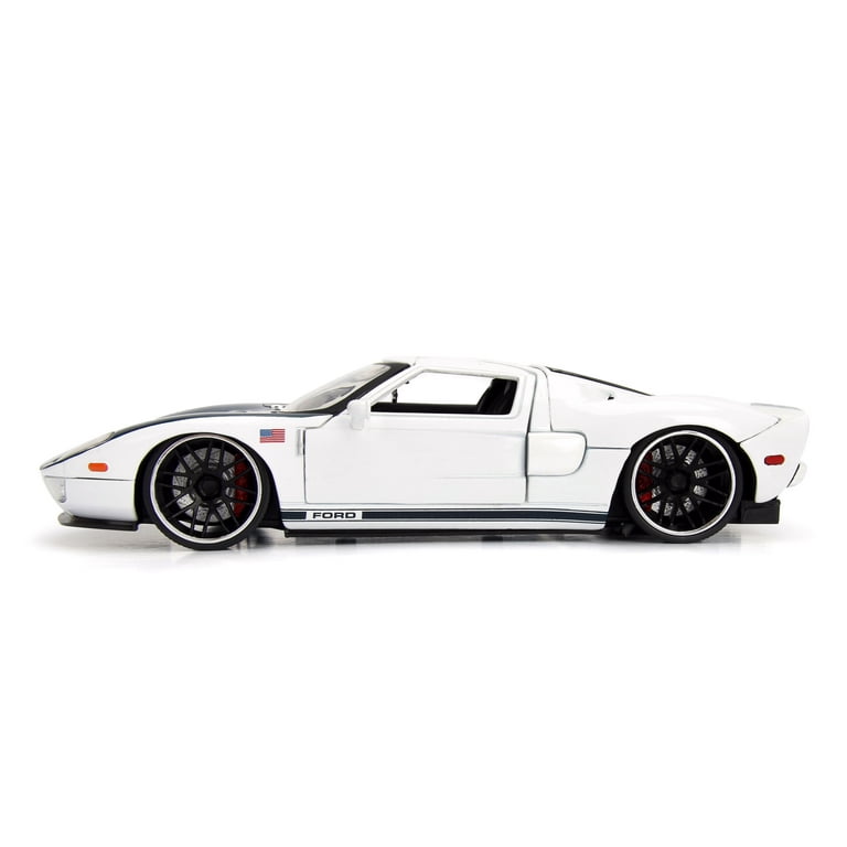 DAB シリーズ　1/24   2005 FORD GT JADA DUB CITY 2005 FORD GT RED / WHITE 1:24 DIECAST MODEL