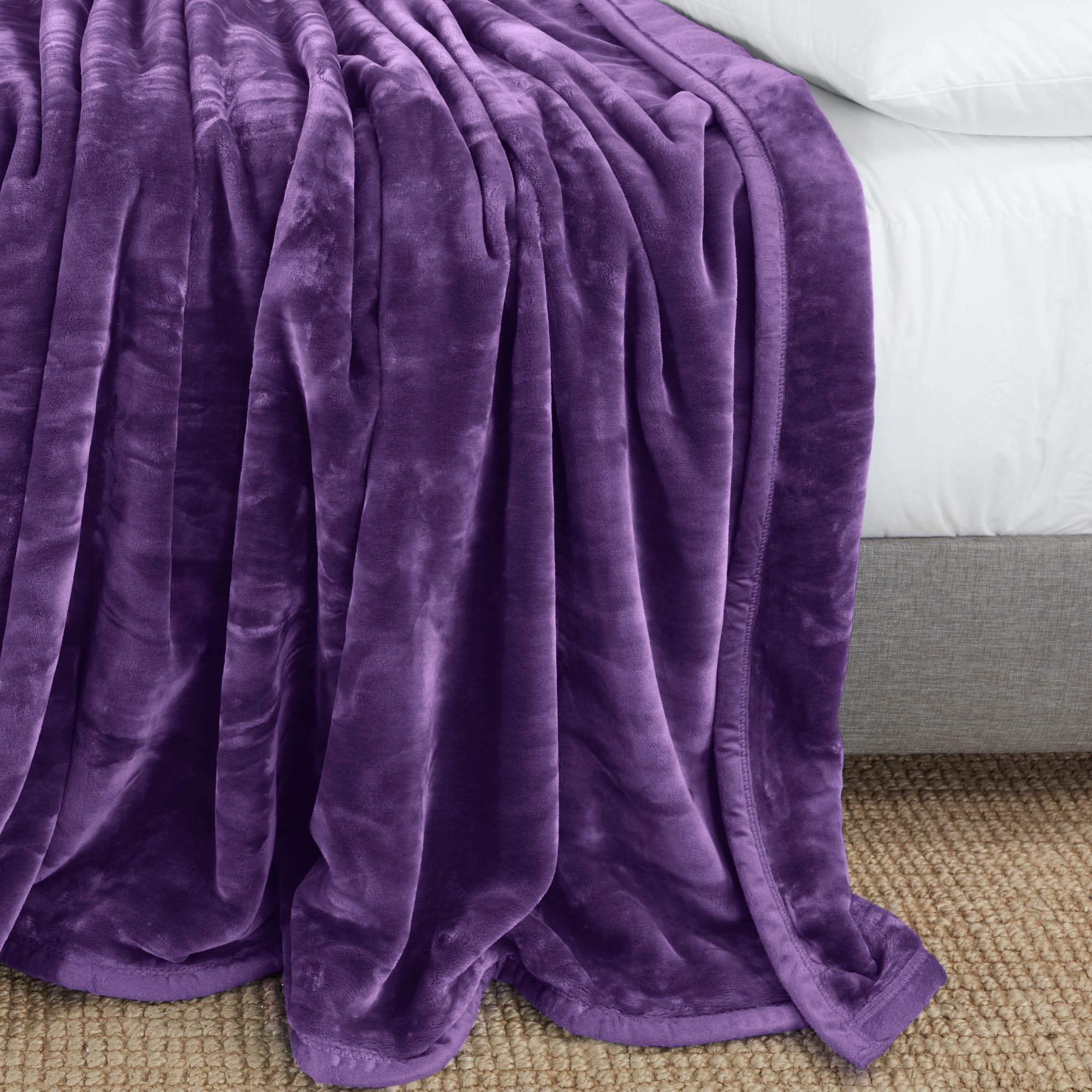Clara Clark Ultra Plush Heavy Thick Raschel Imitation Mink Bed Blanket, 55 x 82, Eggplant