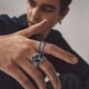 thumbnail image 5 of Anillo de calavera de acero inoxidable para hombres y mujeres, anillos retro de motociclista, joyería gótica punk No.8) (1 unidad, plata), 5 of 5