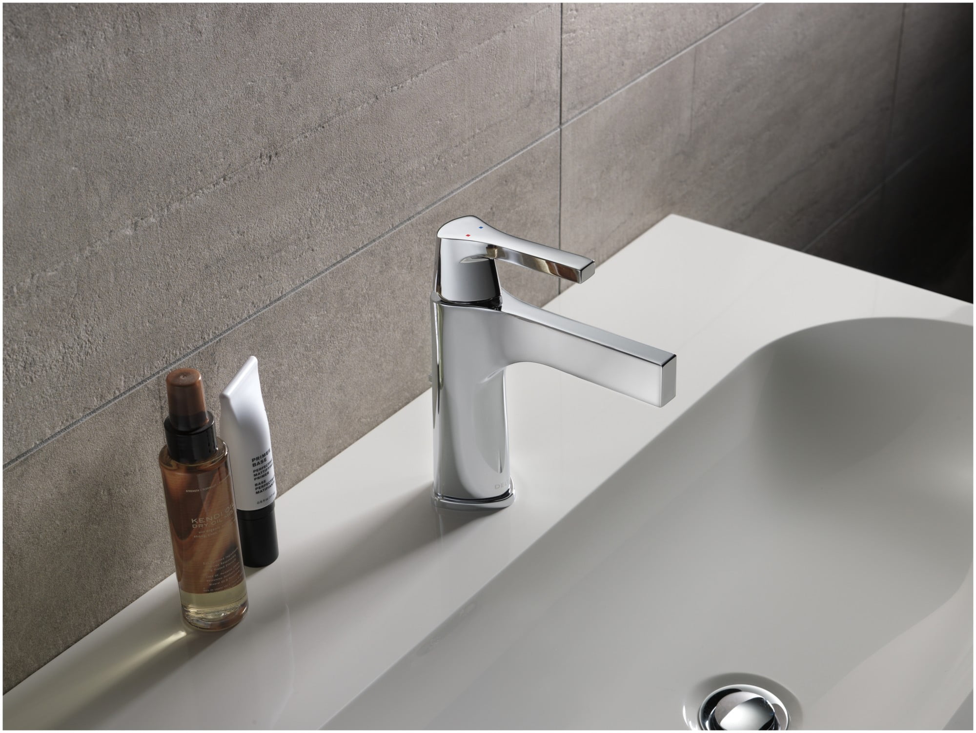 Delta Zura Single Handle Bathroom Faucet, Chrome / Matte Black