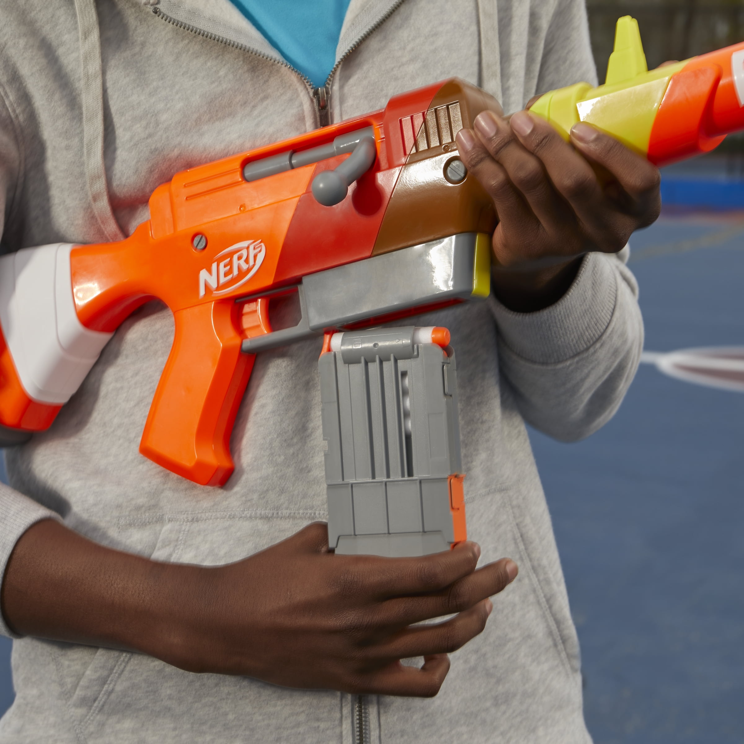 Nerf Fortnite HR Dart Blaster, Ruff Wrap Design, 6-Dart Elite Clip, 6 Nerf Elite Darts, Rotating Bolt, Detachable Barrel
