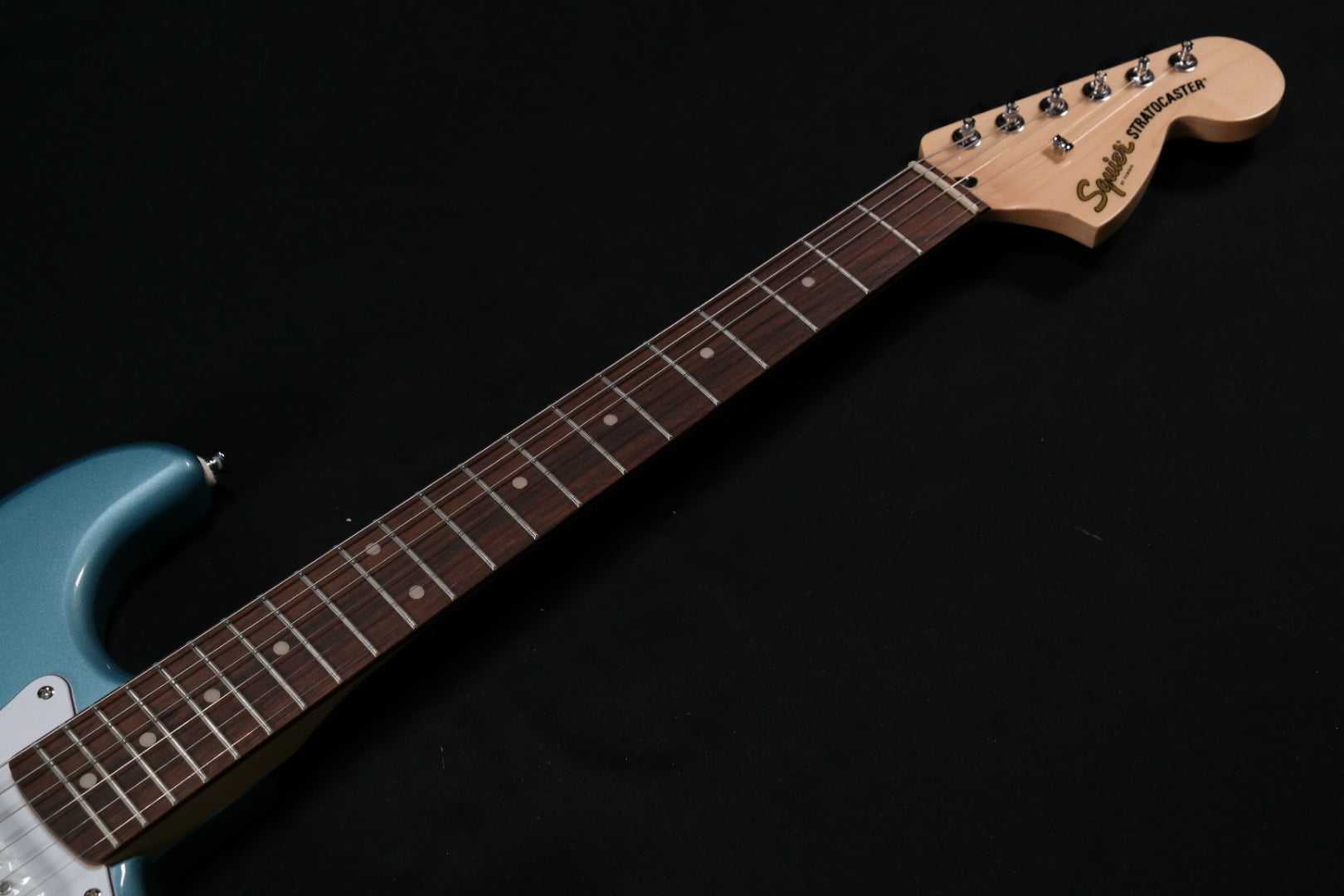 Squier FSR Affinity Series Stratocaster, Laurel FB, Surf Green