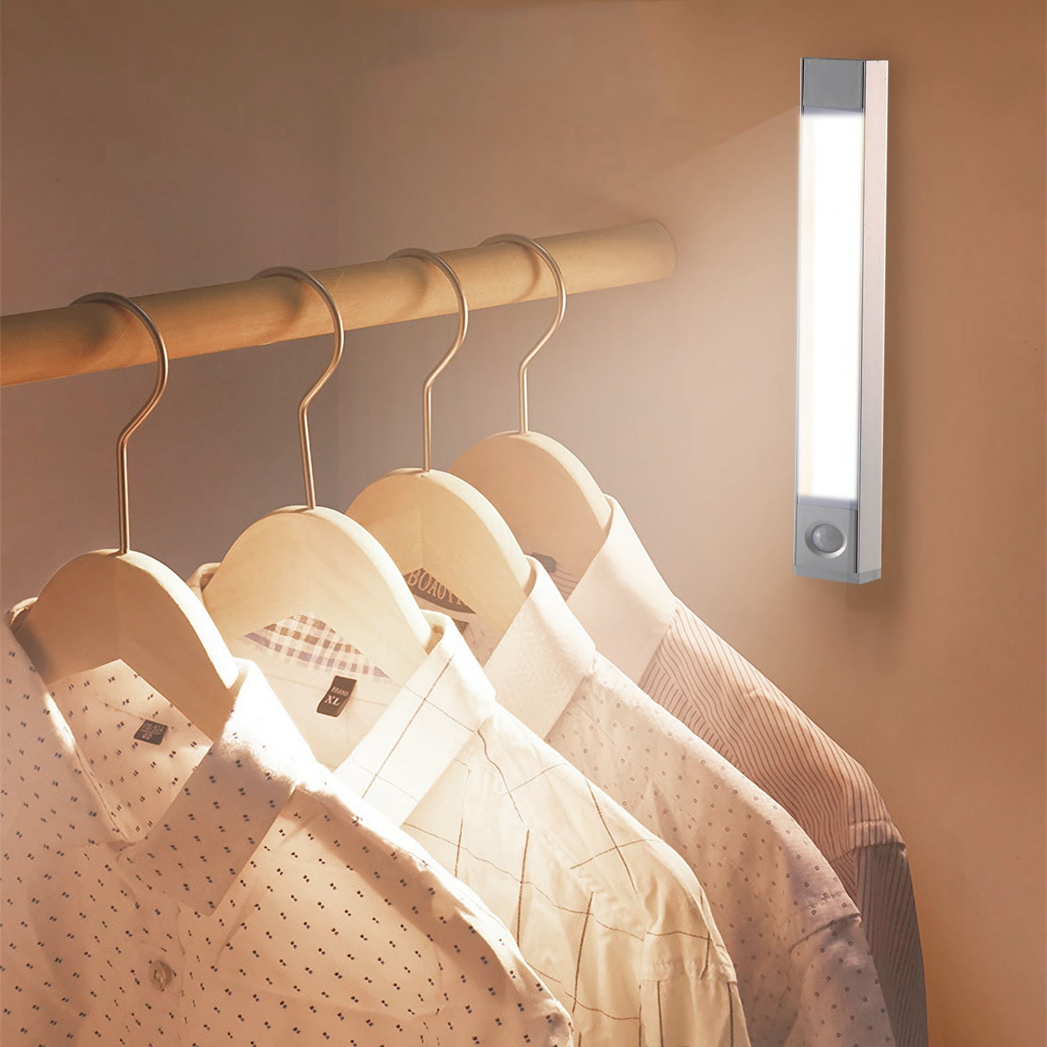 Simple Wireless Closet Light for Small Space