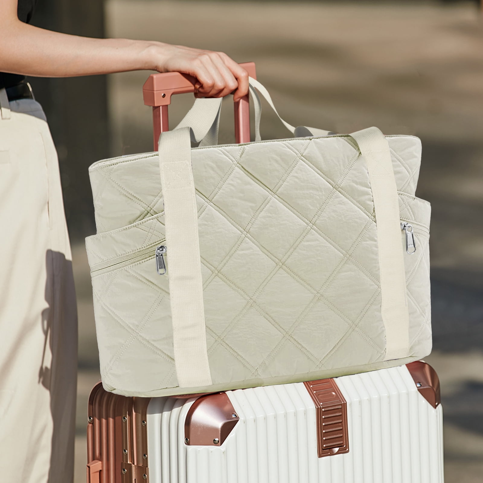 Gynky Tote Bag for Women Travel Bags Quilted Carry On Shoulder Bag for Travel Gym Weekend, Beige