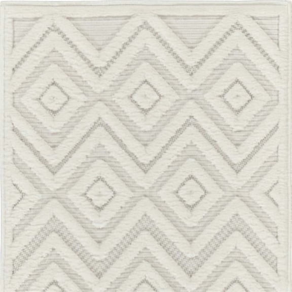 HomeRoots 573845 2 x 4 ft. Ivory & White Geometric Indoor & Outdoor Rectangle Area Rug