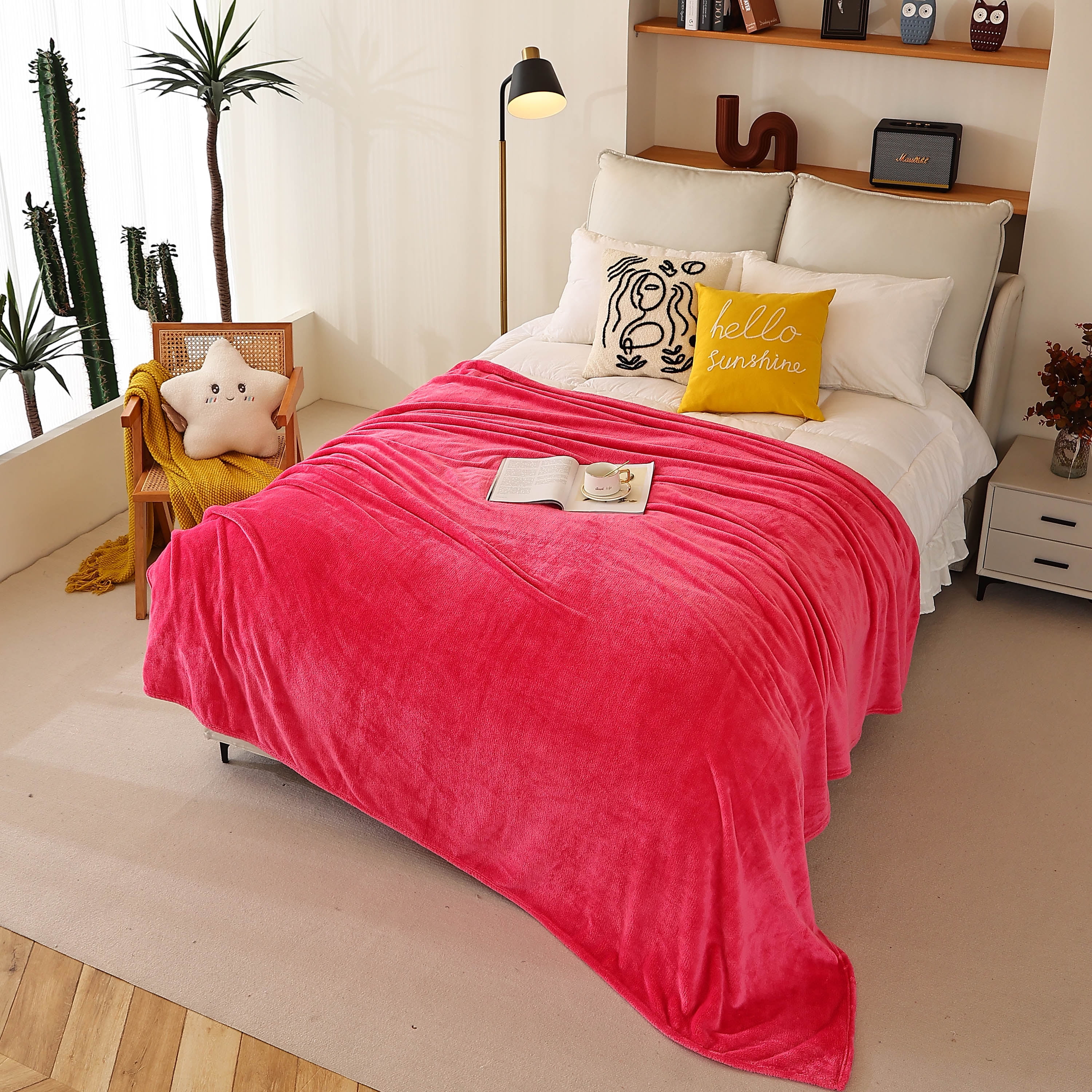 Fleece Bed Blanket King Size 104x90 inches Super Soft Fluffy Fuzzy Plush Blanket Geometric Pattern Cozy Microfiber Flannel Blankets