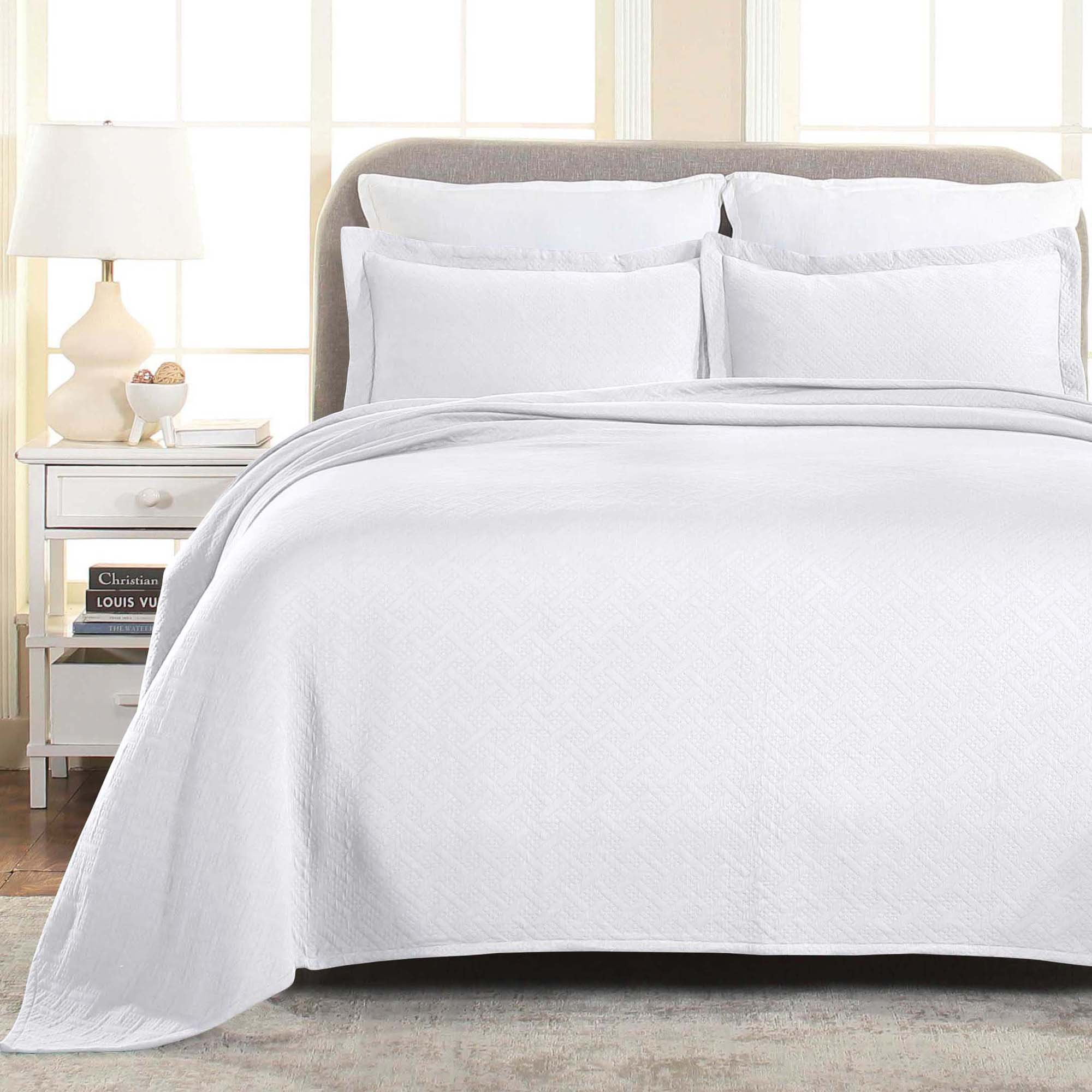 Superior Basket Weave 2 Piece Decorative Cotton Bedspread, Lightweight Bedding Set, Twin Size, White