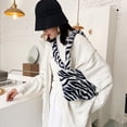 thumbnail image 2 of Bolso de hombro de felpa para mujer, bolsos con diseño de animales a la moda de invierno (blanco) Likrtyny Para estrenar, 2 of 9