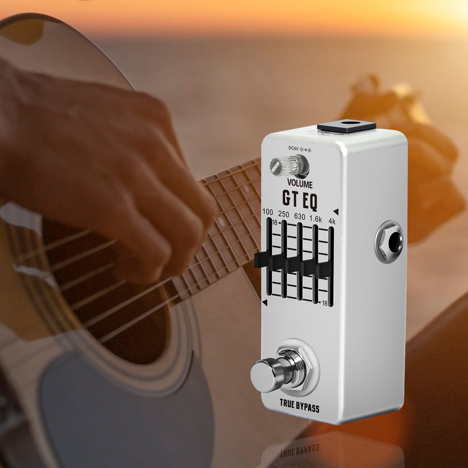 electric guitar effects Eq 5-Band EQ Pedal Electric Guitar Equalizer 100Hz 250Hz 630Hz 1.6kHz 4kHz True Bypass 1/4 Inch Mono Metal Shell Effects Pedal Overload Distortion Delay Reverberation