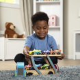 thumbnail image 4 of Mega portacoches de carreras Melissa & Doug, tractor y remol Melissa & Doug NA, 4 of 9