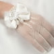 thumbnail image 4 of 1 Par de Guantes de Encaje con para Niña de , Honor, Comunión, Banquete de Boda Zulema Guantes de niña de las flores, 4 of 7