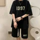 thumbnail image 3 of Conjunto deportivo de dos piezas de manga corta con estampado de gofres para hombre, camiseta con capucha y pantalones cortos, conjunto de 2 piezas a juego para primavera y verano, 3 of 5