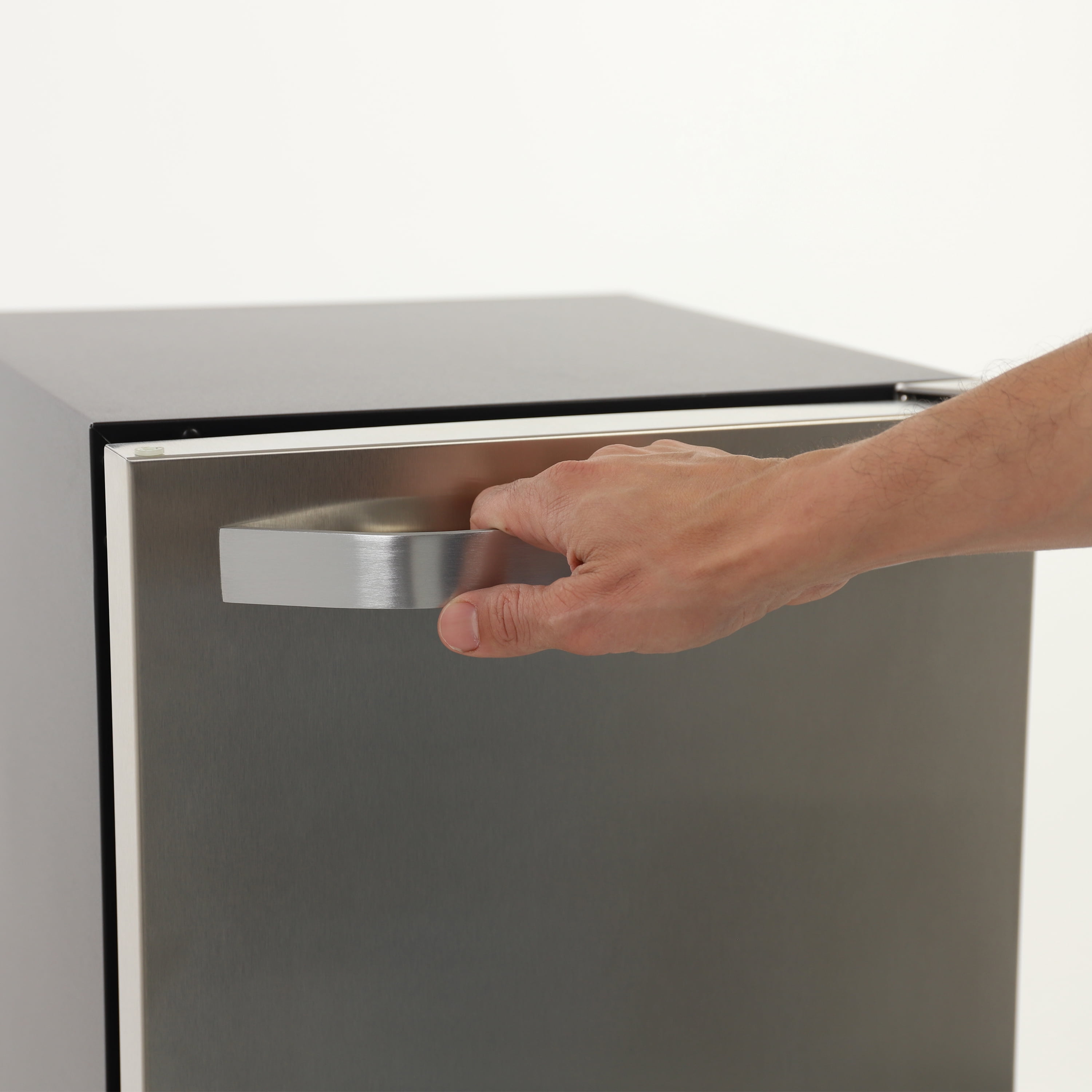 Maxx Ice Shallow Depth Indoor Built-In Undercounter Ice Maker, 15", 25 lbs, Crescent Ice Cubes, 22 lb Ice Storage Bin, in Stainless Steel (MIM25C)