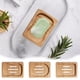 thumbnail image 1 of Jabonera de madera natural | Diseño autodrenante para baño y ducha | Mantiene el jabón seco y prolonga la vida útil | Acabado caqui hecho a mano | Biodegradable | 4,72 x 3,34 x 0,78 pulgadas |, 1 of 7