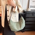 thumbnail image 4 of Bolso Hobo Bag 2902 Retro Verde Cgtredaw, 4 of 9