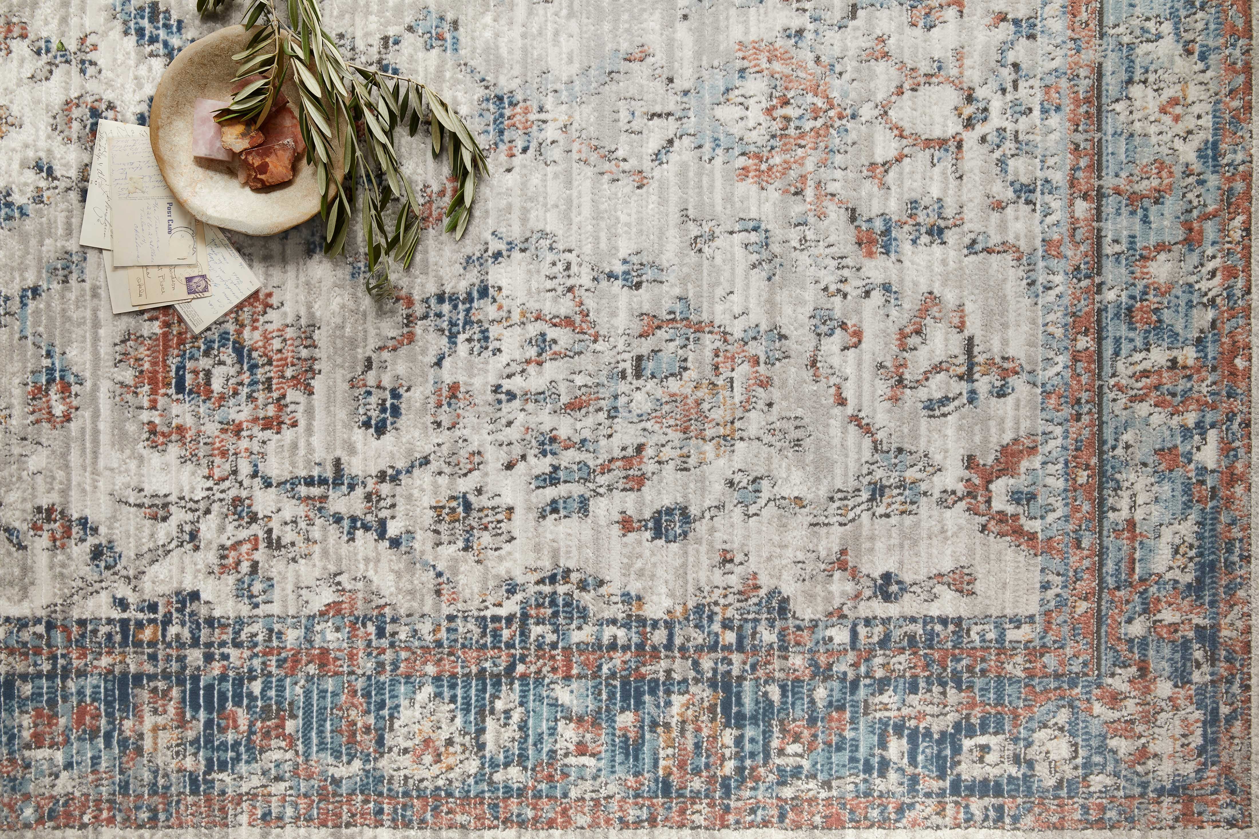 Loloi Bianca Collection BIA-05 Dove / Multi, Traditional Area Rug 2'-8" x 7'-6"