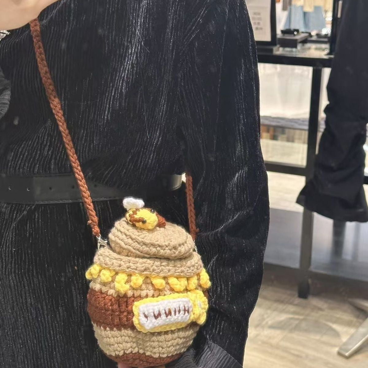 6"x4.7"Lovely Creative Cute Honey jar-shaped Shoulder Storage Crochet Drawstring Bags for Small Cotton Handbag, Coin Purse Pouch, Knitting Change Wallet, Earbuds Protective Case, Gift