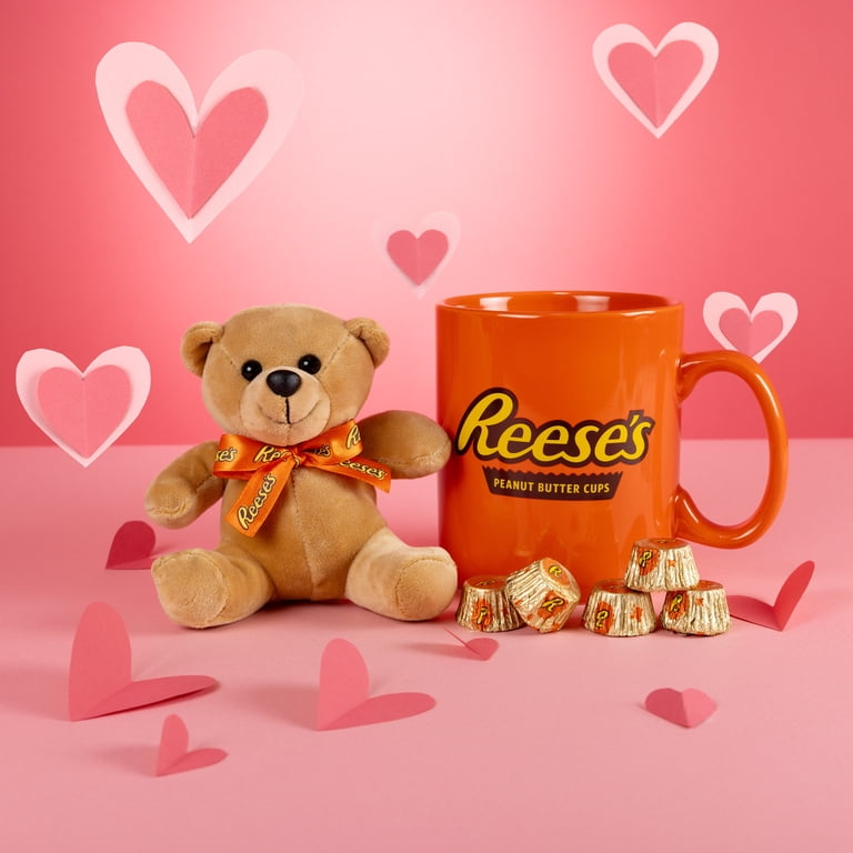 Galerie REESE'S Jumbo Mug with Bear Plush and REESE'S Peanut