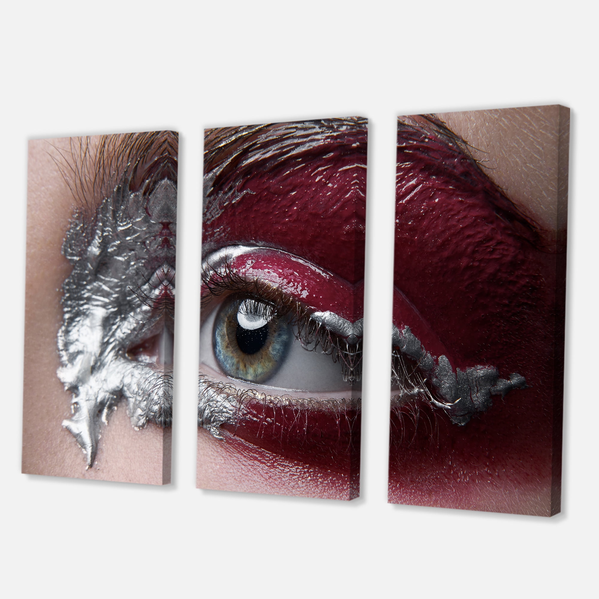 Designart ' Close Up of A Woman Eye With Red Makeup On ' Modern Canvas Wall Art Print
