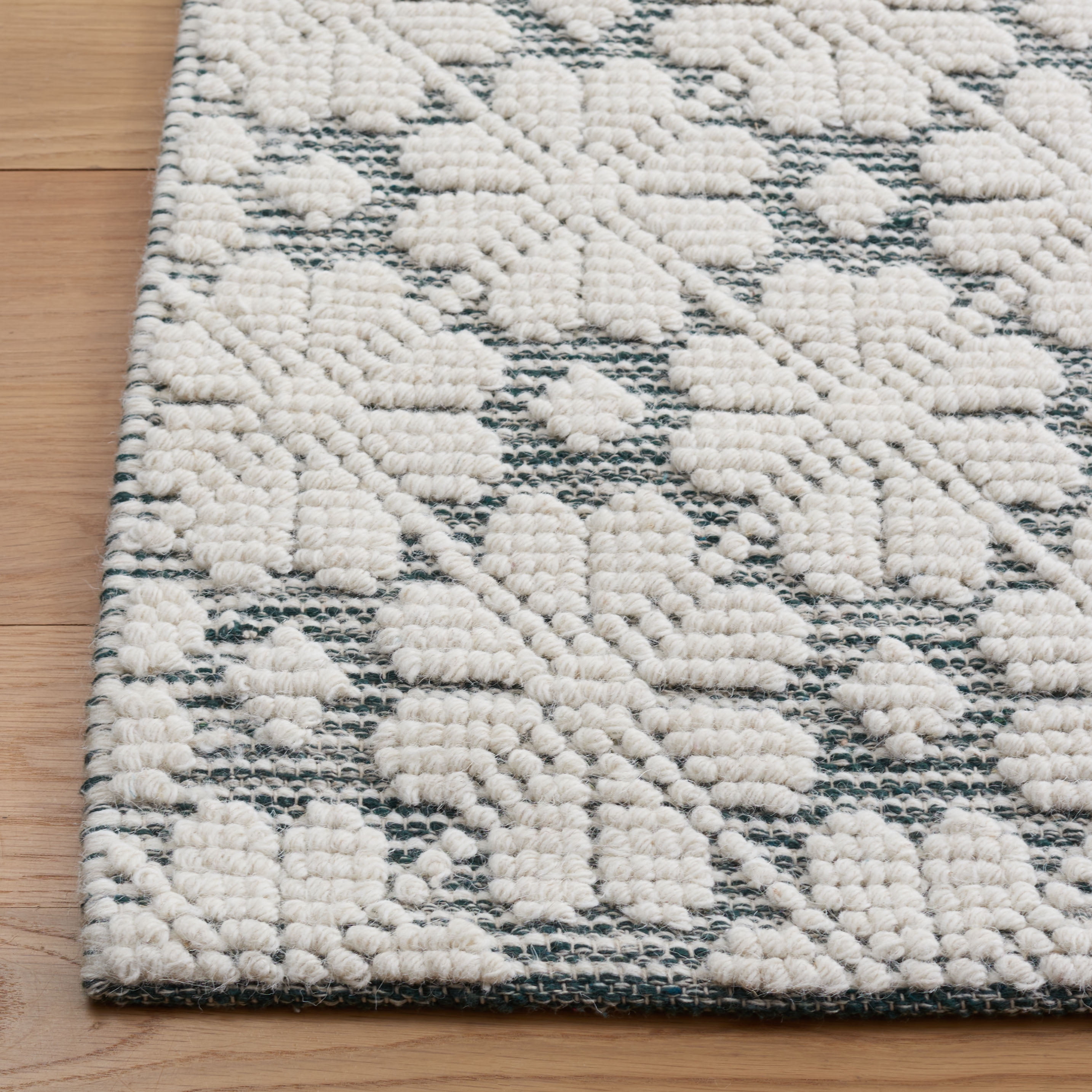 SAFAVIEH Vermont Orval Geometric Floral Wool Area Rug, Ivory/Green, 9' x 12'