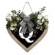 thumbnail image 1 of Guirnalda de 26 letras en forma de corazón con el apellido A Z para colgar en la puerta de entrada Guirnalda de primavera para colgar en la puerta de entrada, 1 of 3