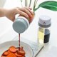 thumbnail image 4 of Botella Giratoria Dos en para Condimentos, A Prueba de Fugas, para Aceite, Salsa de Soja, Contenedor de Almacenamiento, Caja de Almacenamiento para Cocina, 4 of 5