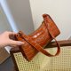 thumbnail image 2 of PU Alligator Pattern Underarm Bag Bolso de mano de color sólido para mujer (marrón claro), 2 of 6