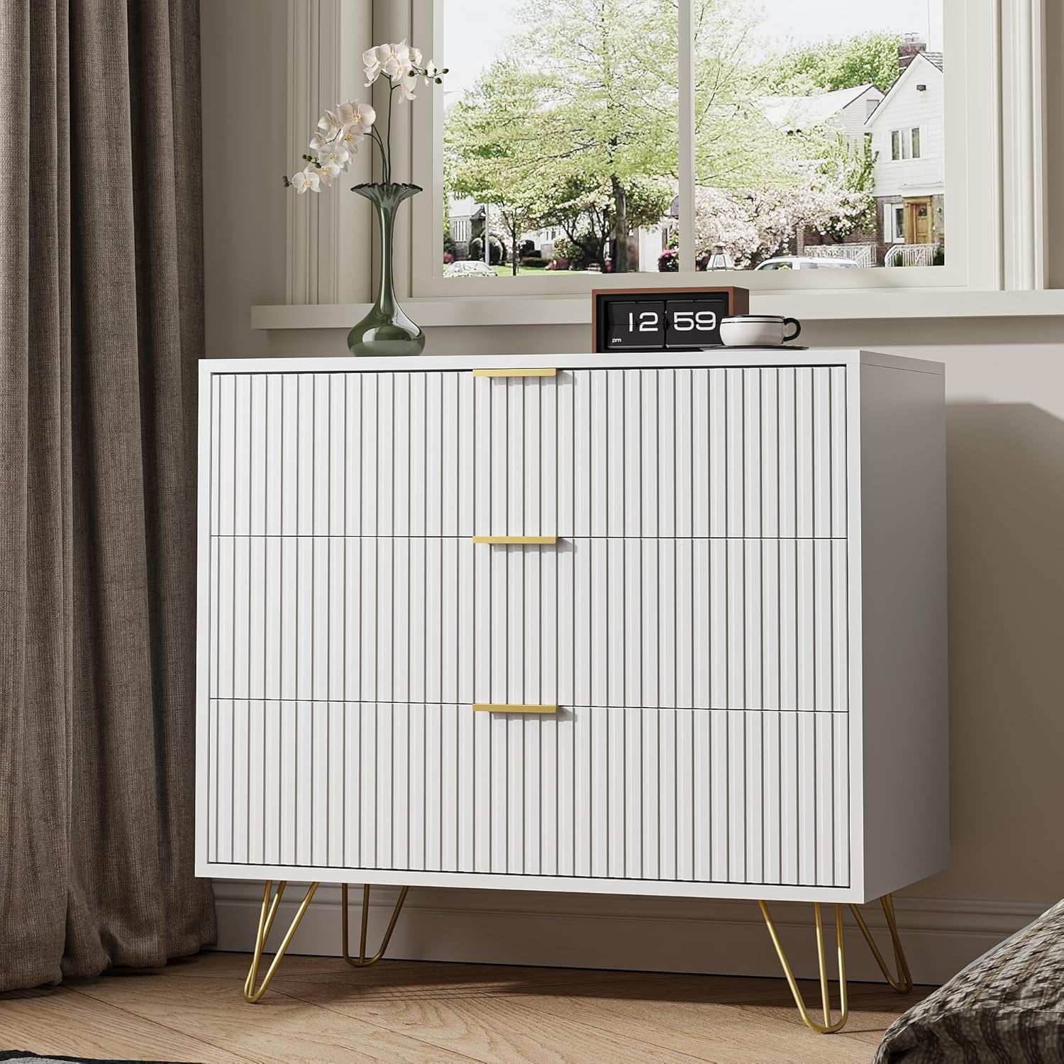 FURNIWAY White 3 Drawer Dresser for Bedroom, Modern Closet Dressers Chest of Drawers, Fluted Dresser Chest Cabinet with Gold Metal Handles, Nightstand for Bedroom, Living Room, Hallway, Entryway