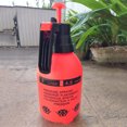 thumbnail image 4 of Bearachild Botella pulverizadora con gatillo de presión manual naranja de 2L/3L, cabezal de boquilla de cobre ajustable, bomba de compresión de aire Jardín y Patio rojo 2L Bearachild HA0739-01B, 4 of 6