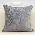 thumbnail image 1 of Funda de almohada Alerfa con bordado de hojas de arce, 50 x 50 cm, color gris plateado, 1 of 7