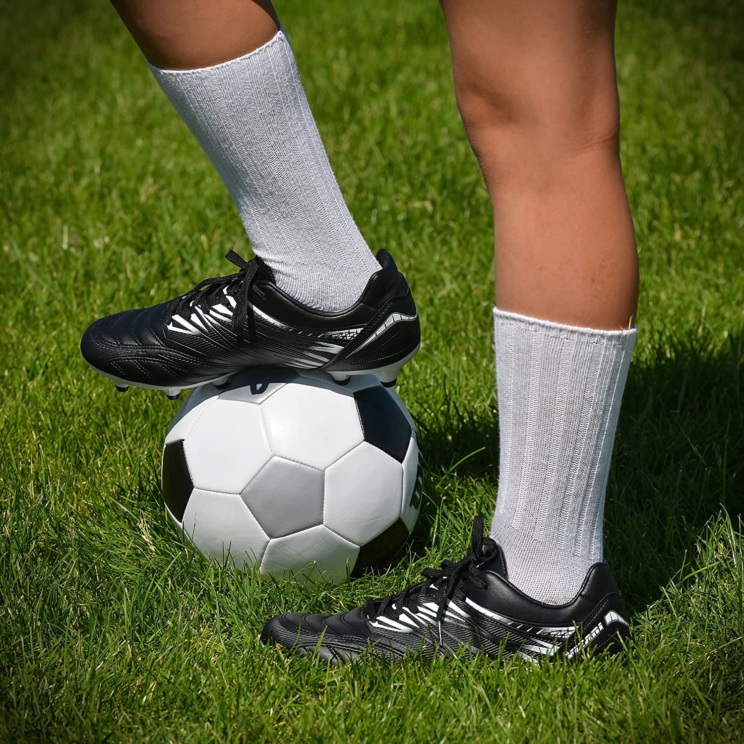 Vizari Valencia Adult Soccer Cleats - Lightweight and Durable Men's Soccer Shoes for Superior Performance - Unisex Mens and Womens Firm Ground Soccer Cleats with Round Studs for Maximum Traction