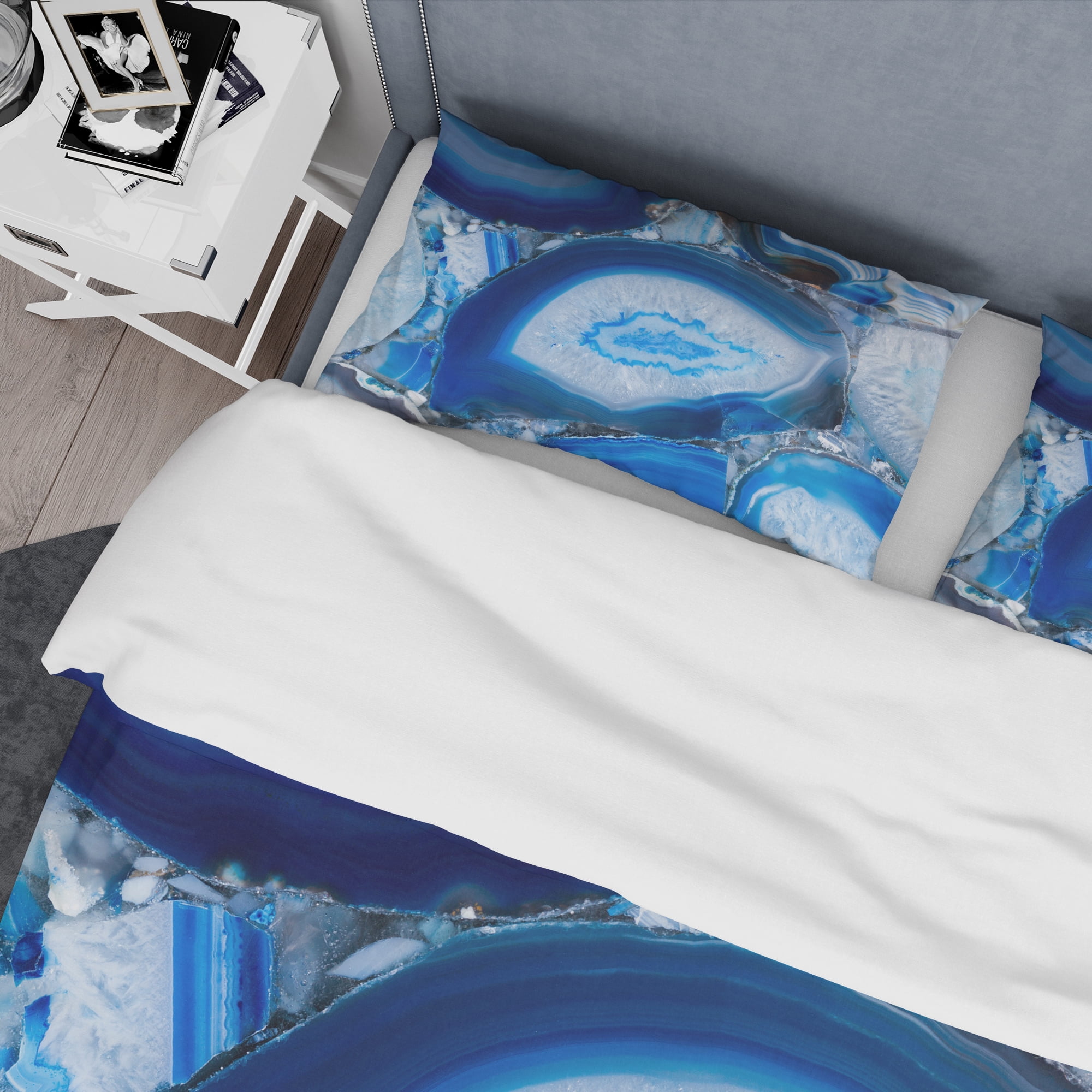 Designart 'Blue Agate Geode' Mid-Century Modern Duvet Cover Set