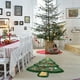 thumbnail image 2 of Alfombra navideña lujosamente suave. Perfecta para unas fiestas festivas en casa. Alegría navideña con una elegante alfombra con motivos navideños. Ideal para la decoración navideña., 2 of 5
