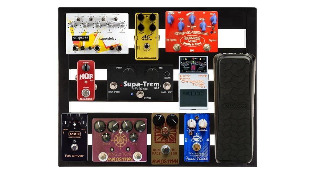 Pedaltrain Novo 18 Pedal Board with Deluxe MX Soft Case