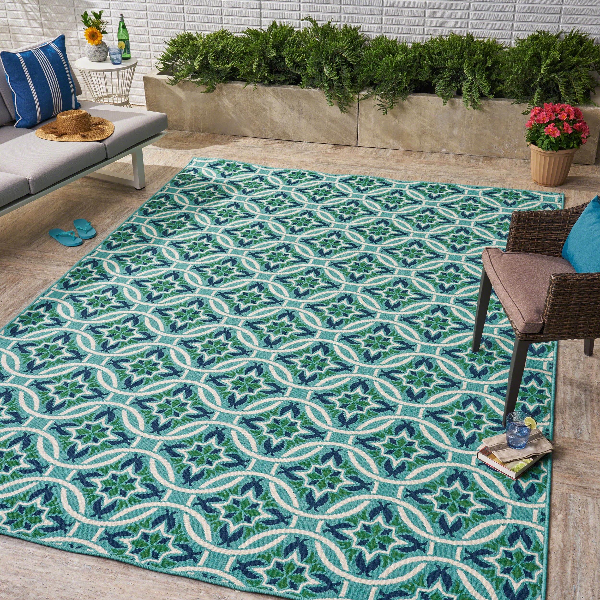 Outdoor Geometric 8 X 11 Area Rug Blue, Green And Blue Rugs