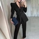 thumbnail image 2 of Conjunto de traje de pantalón con cinturón y tops de manga larga con cuello vuelto liso para mujer Wmkox8yi  bvn347, 2 of 8