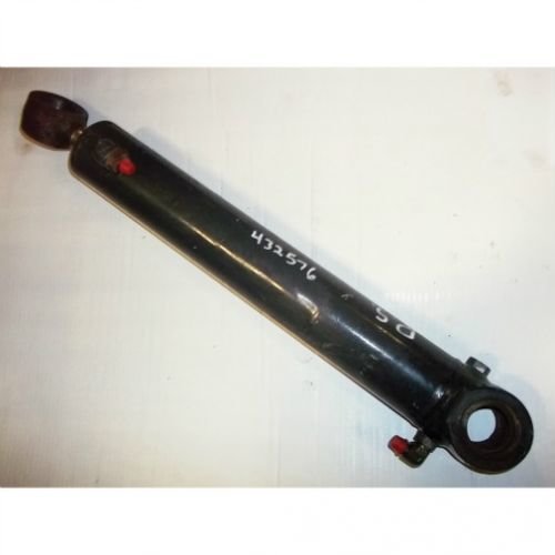 Hydraulic Tilt Cylinder, Used, New Holland, 84290569